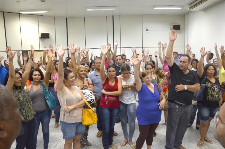 Assembleia define continuidade da greve e manifestação no Palácio Rio Branco