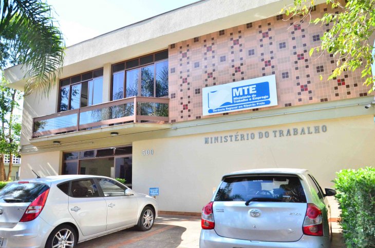 Governo de Pradópolis falta a audiência no MTE e Sindicato convoca assembleia