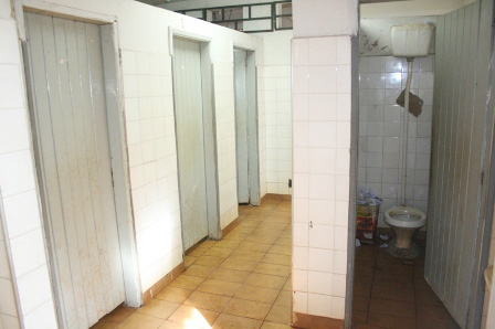 Cobrança dos servidores e do sindicato é atendida e banheiro e vestiário são reformados no Daerp