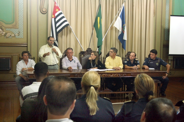 Conquista Histórica: Prefeitura atende cobrança do Sindicato e reduz jornada de trabalho dos GCMs