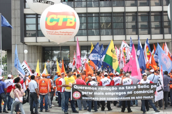 CTB protesta no ato com as centrais sindicais
