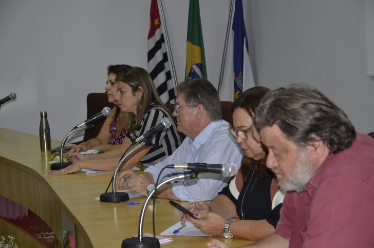 Sindicato realiza reunião com professores