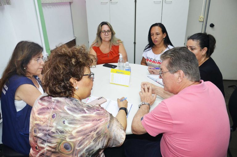 Direção do Sindicato reúne-se com gestores da Saúde para debater demandas da categoria