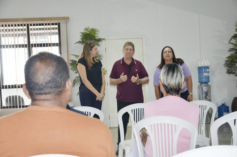 Confira o primeiro dia do atendimento especial das ações do PCCS e do não pagamento do 13°