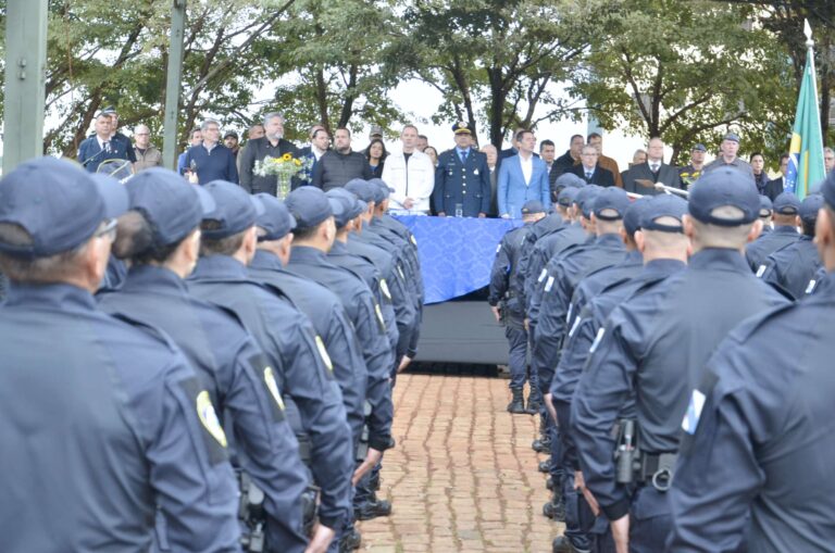 Diretoria do Sindicato acompanha inauguração da nova sede da GCM