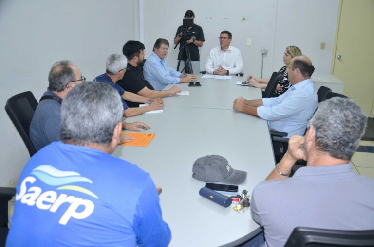 Direção do Sindicato e motoristas discutem o PCCS da categoria com a Administração